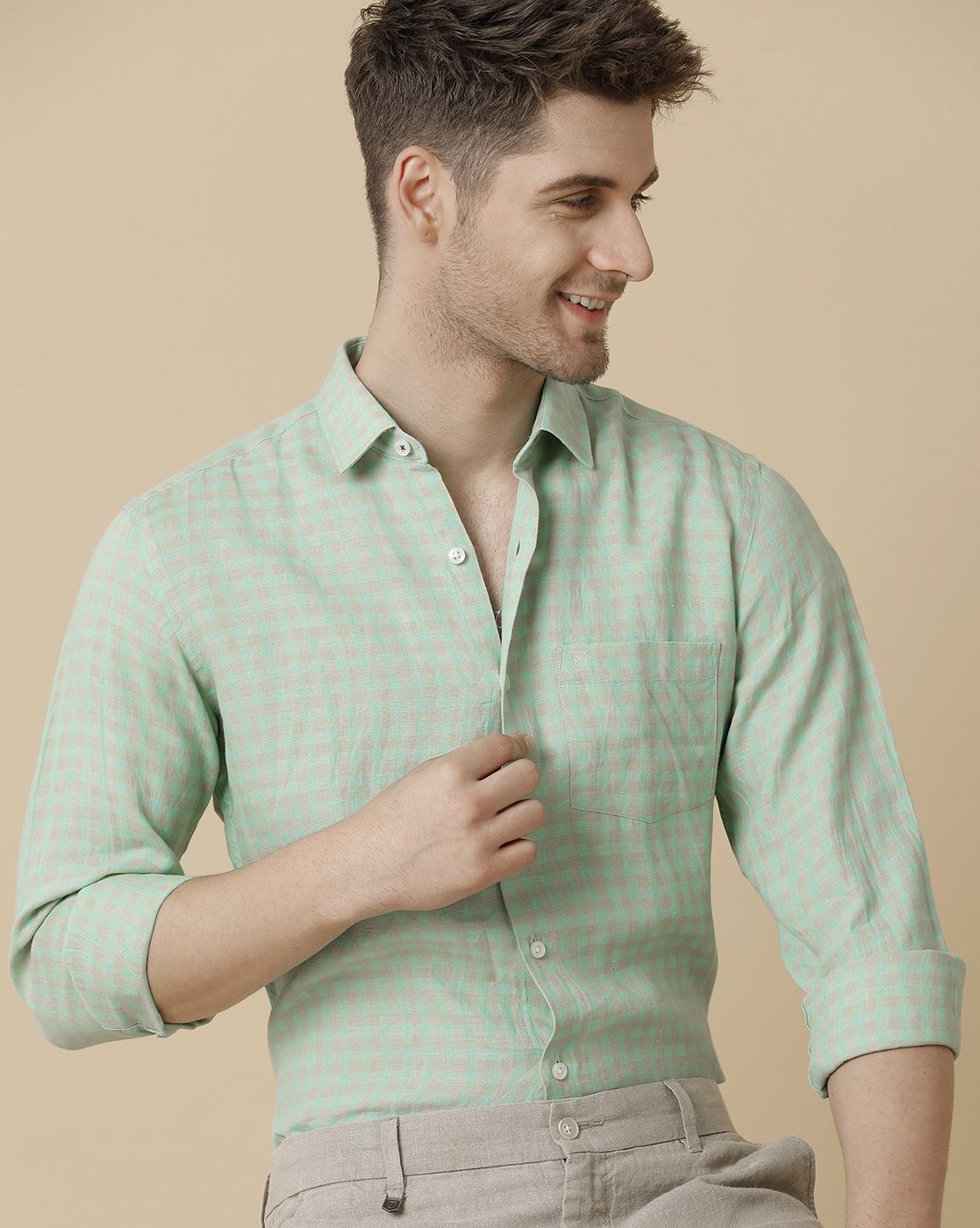 Men's Pure Linen Green Checked Contemporary Fit Full Sleeve Sleeve Casual Shirt