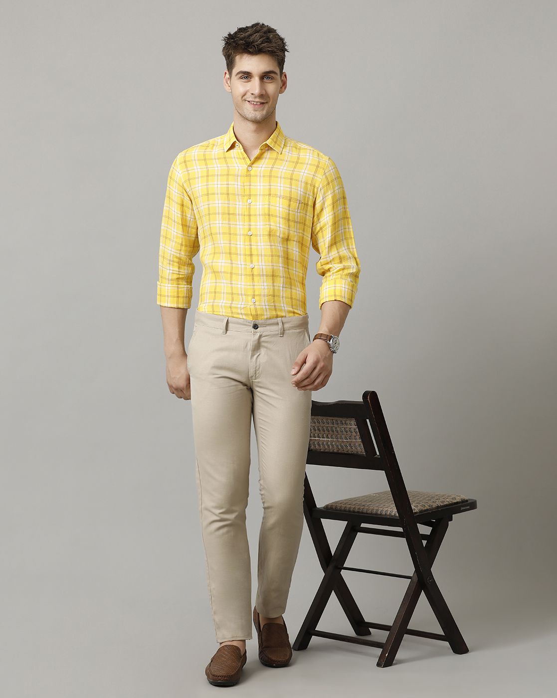 Men's Pure Linen Yellow Checked Contemporary Fit Full Sleeve Sleeve Casual Shirt