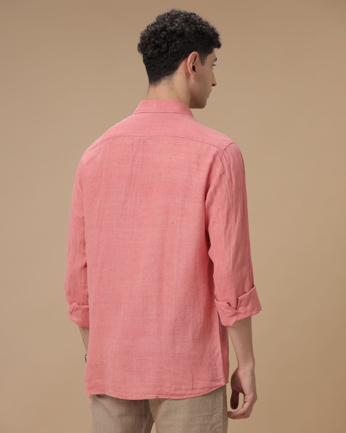 Men's Pure Linen Pink Checked Contemporary Fit Full Sleeve Casual Shirt