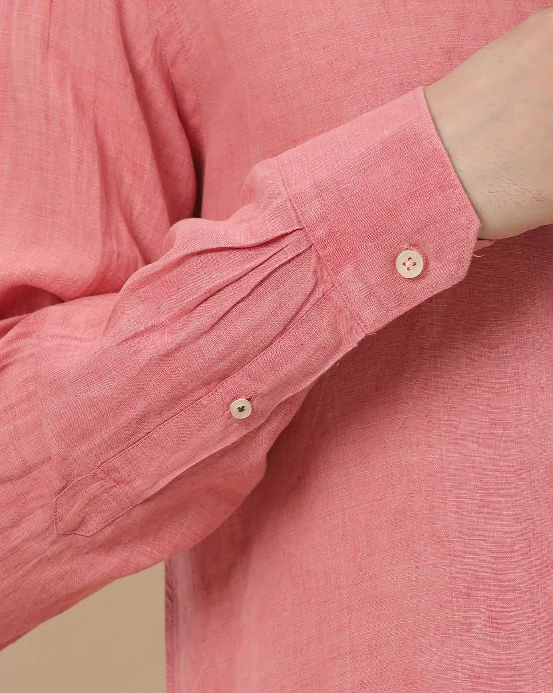 Men's Pure Linen Pink Checked Contemporary Fit Full Sleeve Casual Shirt