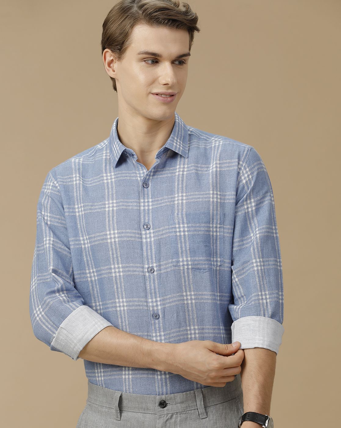 Men's Linen Rich Blue Checked Contemporary Fit Full Sleeve Casual Shirt