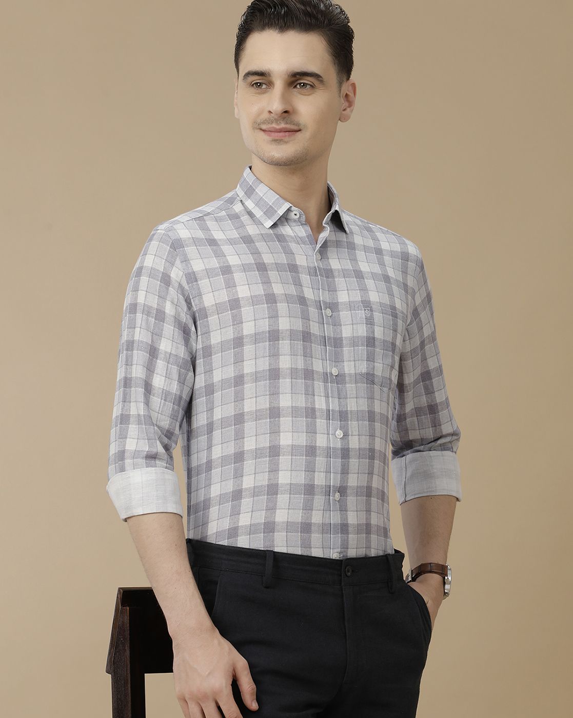 Men's Linen Rich Grey Checked Contemporary Fit Full Sleeve Casual Shirt