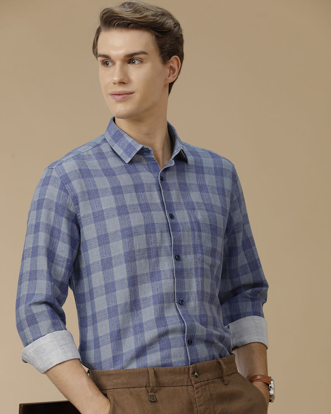 Men's Linen Rich Blue Checked Contemporary Fit Full Sleeve Casual Shirt