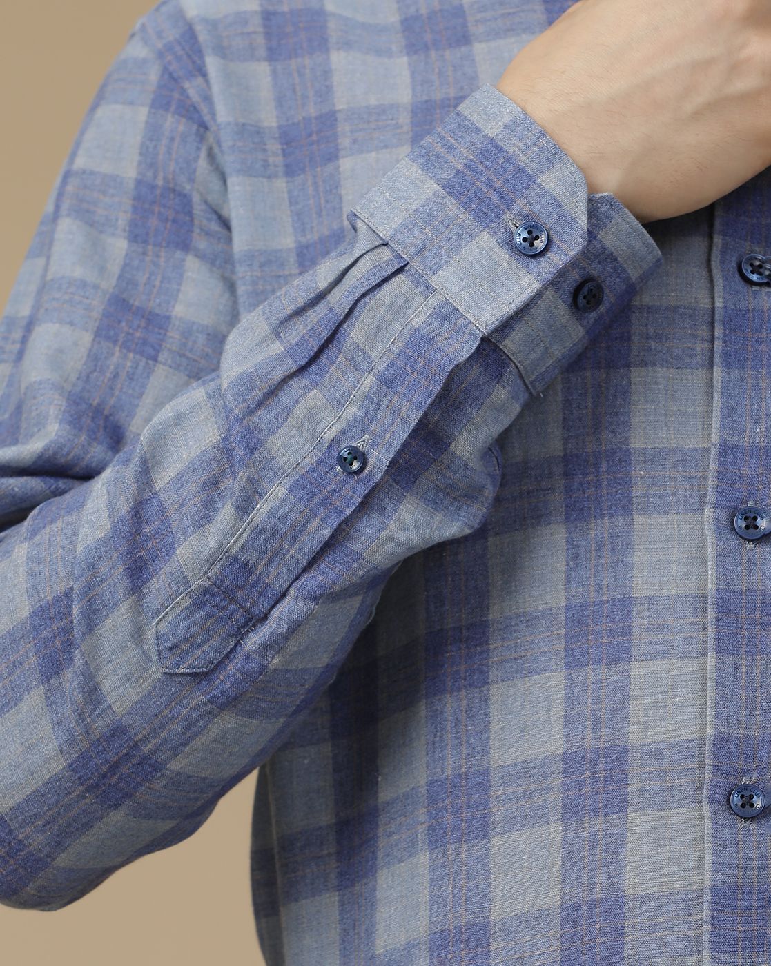 Men's Linen Rich Blue Checked Contemporary Fit Full Sleeve Casual Shirt