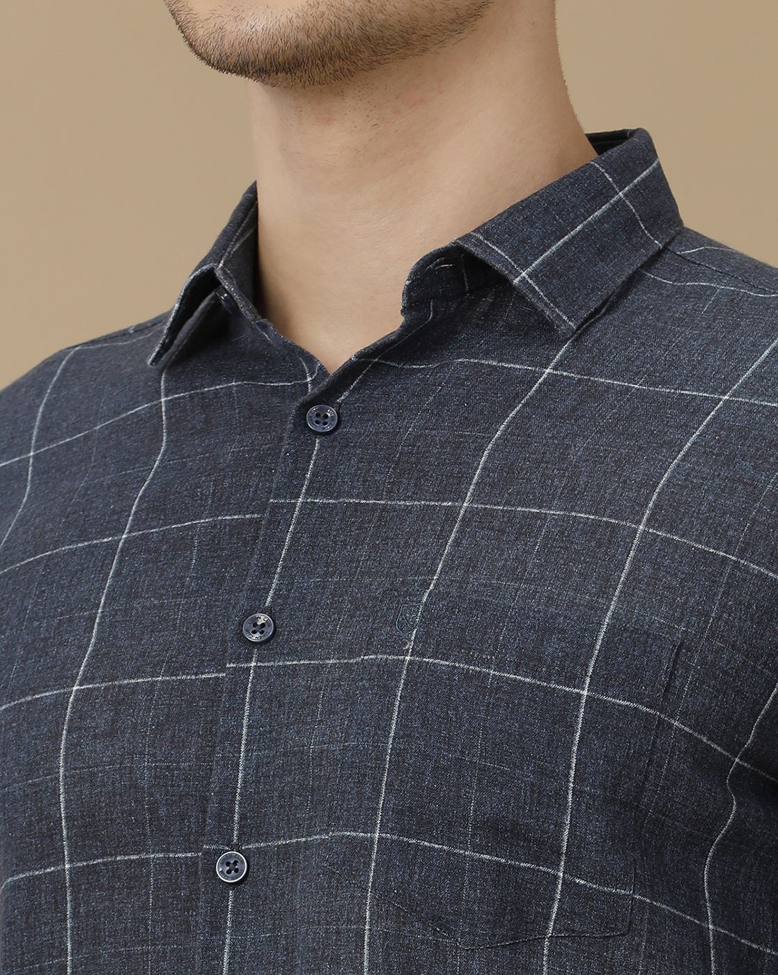 Men's Linen Rich Navy Blue Checked Contemporary Fit Full Sleeve Casual Shirt