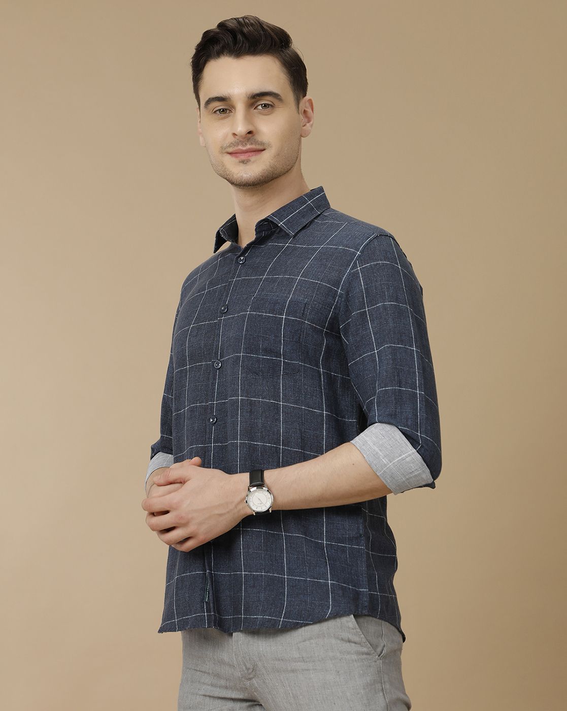 Men's Linen Rich Navy Blue Checked Contemporary Fit Full Sleeve Casual Shirt