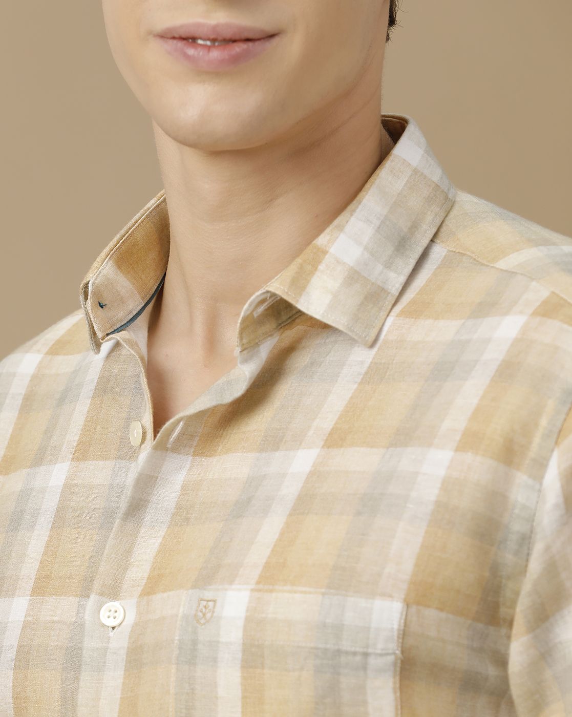 Men's Linen Rich Brown Checked Contemporary Fit Full Sleeve Casual Shirt