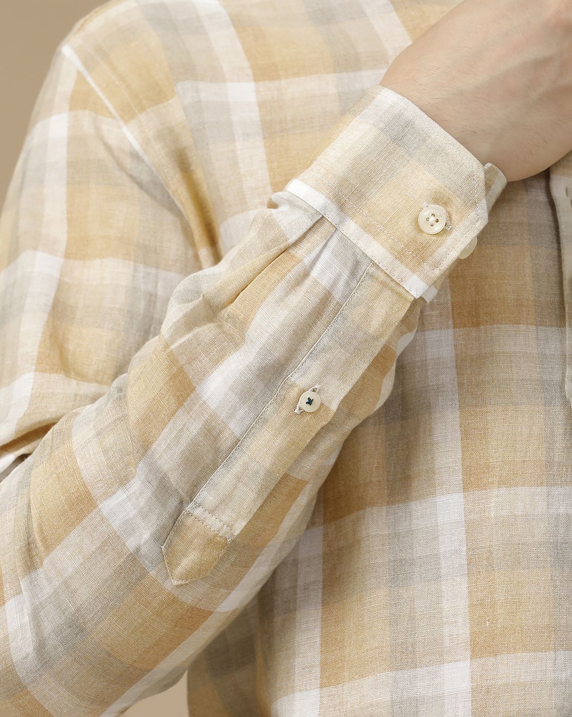 Men's Linen Rich Brown Checked Contemporary Fit Full Sleeve Casual Shirt