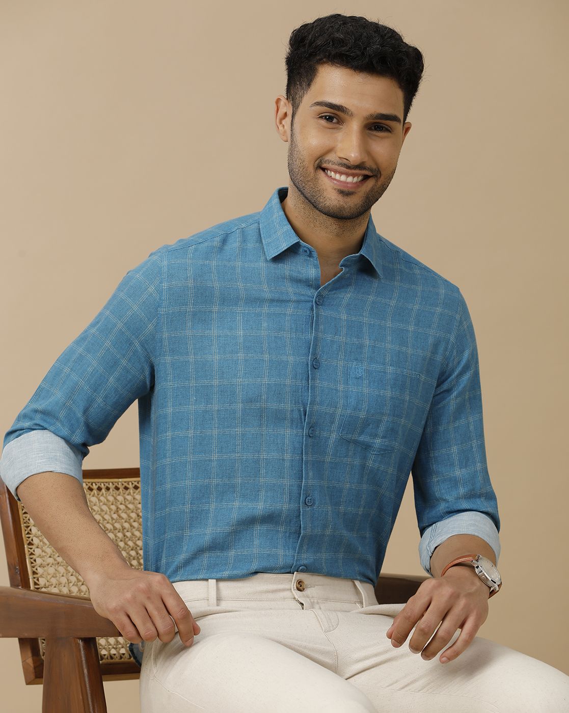 Men's Linen Rich Blue Checked Contemporary Fit Full Sleeve Casual Shirt