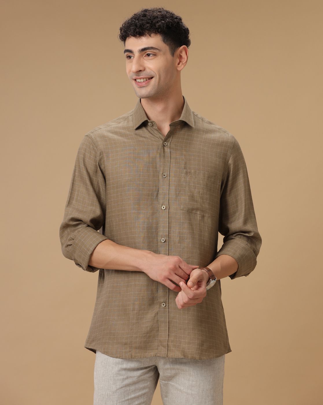 Men's Pure Linen Brown Checked Contemporary Fit Full Sleeve Casual Shirt