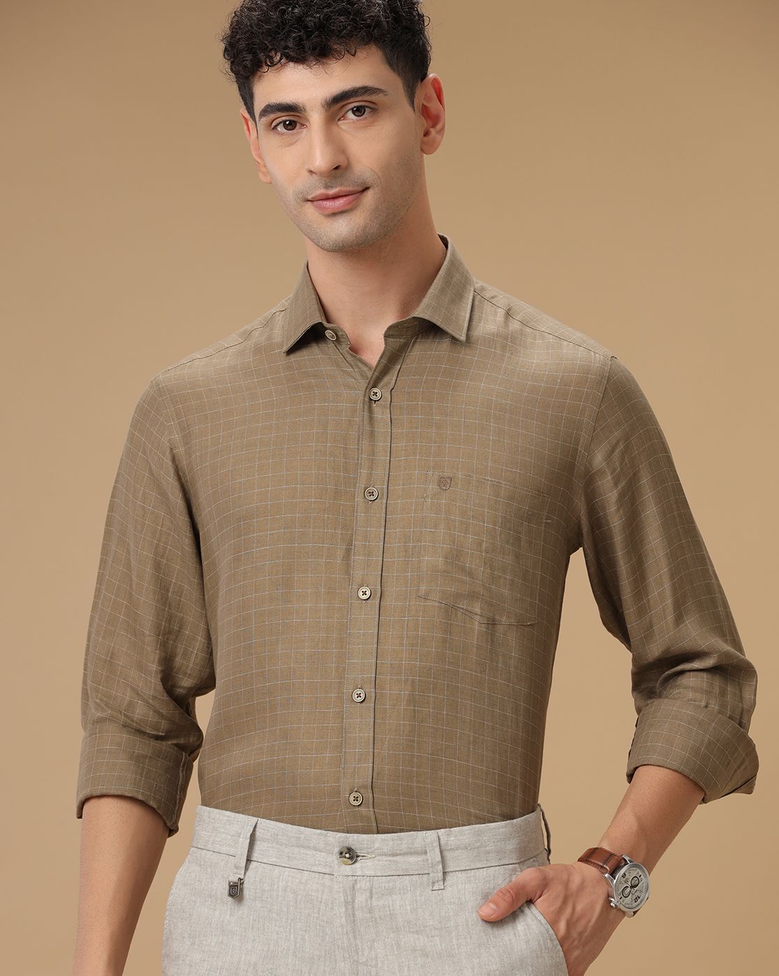 Men's Pure Linen Brown Checked Contemporary Fit Full Sleeve Casual Shirt