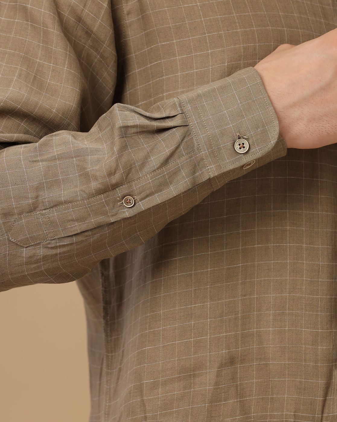 Men's Pure Linen Brown Checked Contemporary Fit Full Sleeve Casual Shirt