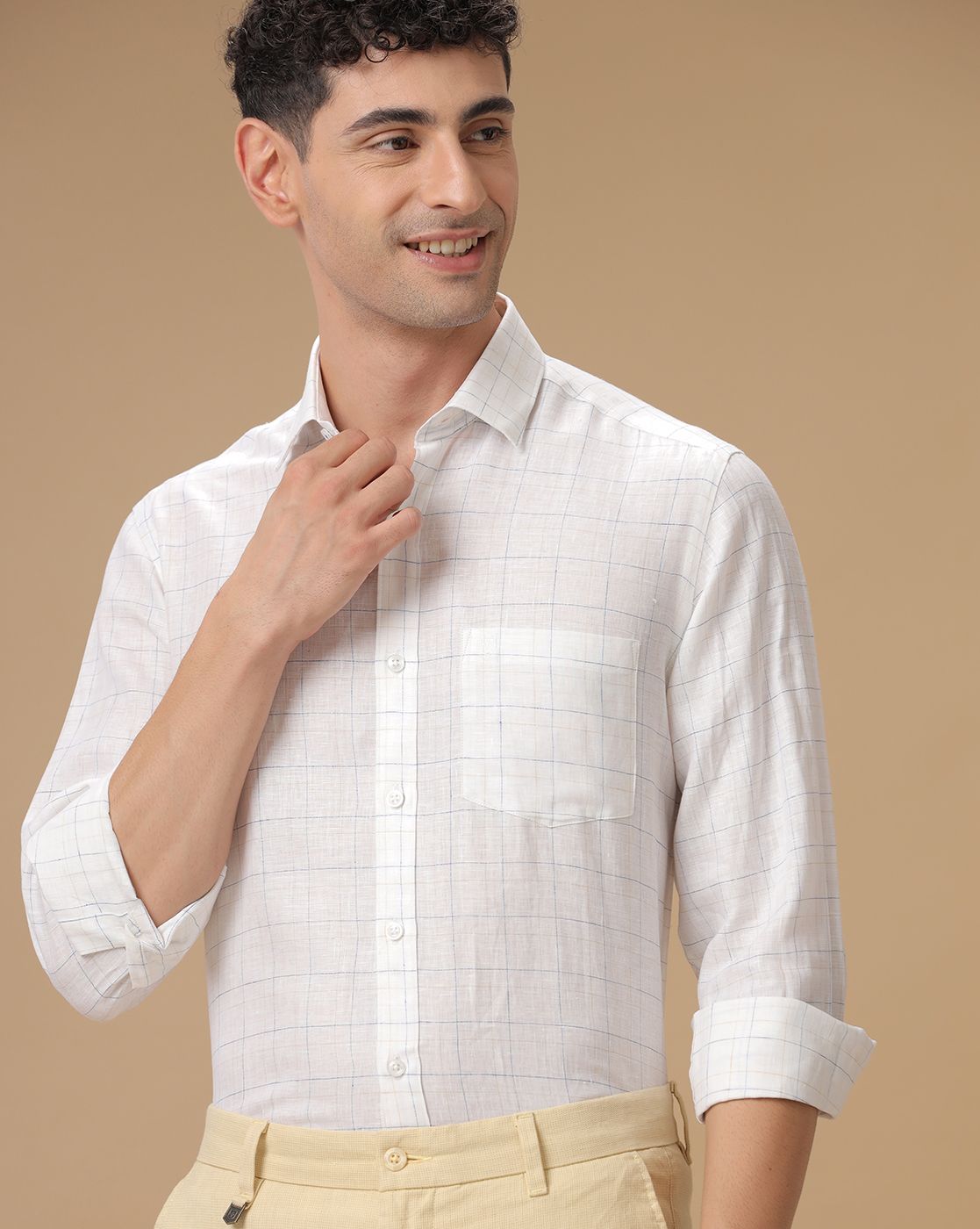 Men's Pure Linen White Checked Contemporary Fit Full Sleeve Casual Shirt