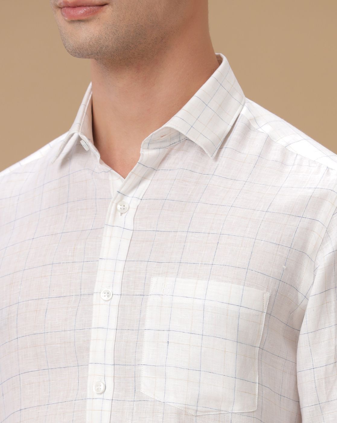 Men's Pure Linen White Checked Contemporary Fit Full Sleeve Casual Shirt