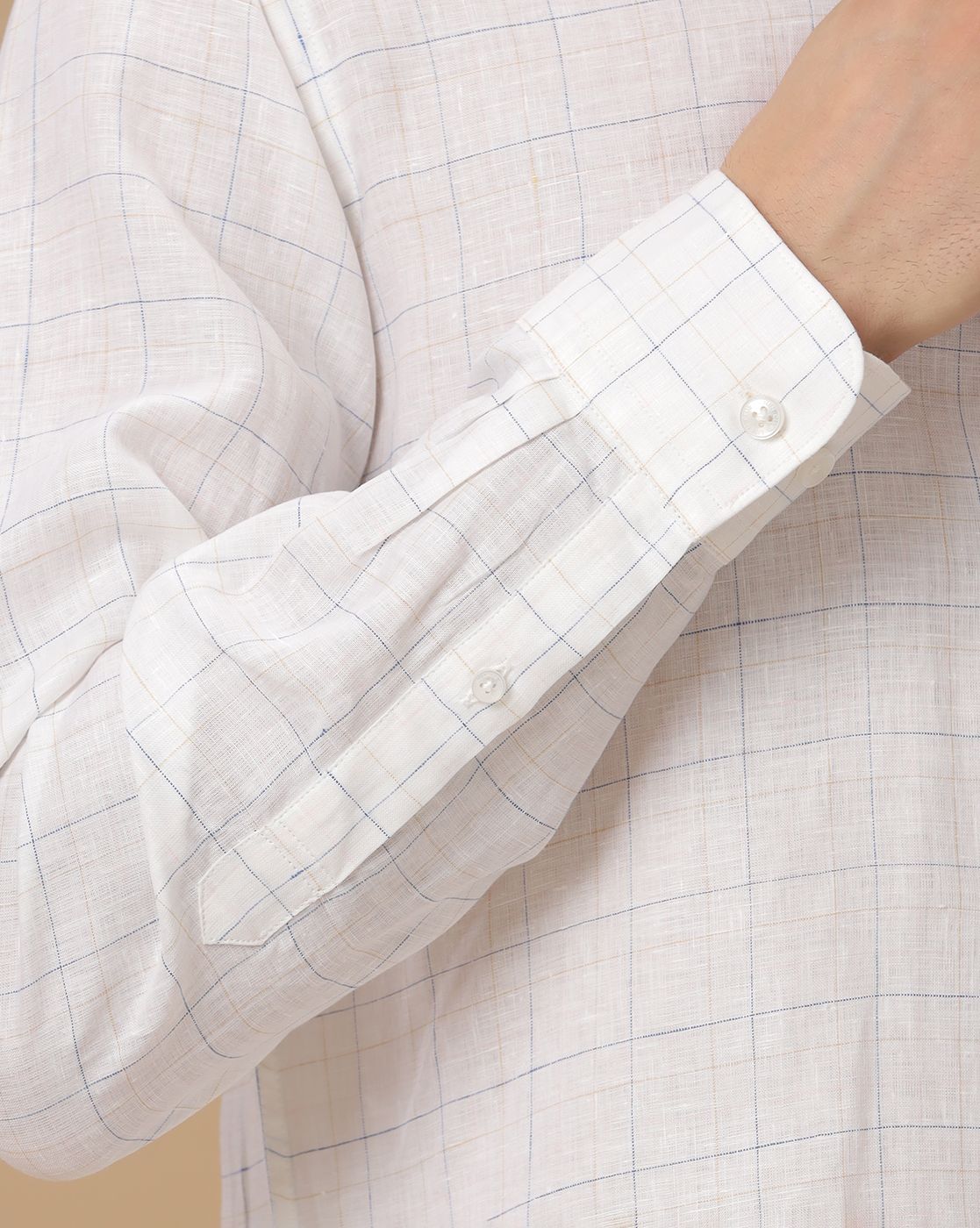 Men's Pure Linen White Checked Contemporary Fit Full Sleeve Casual Shirt