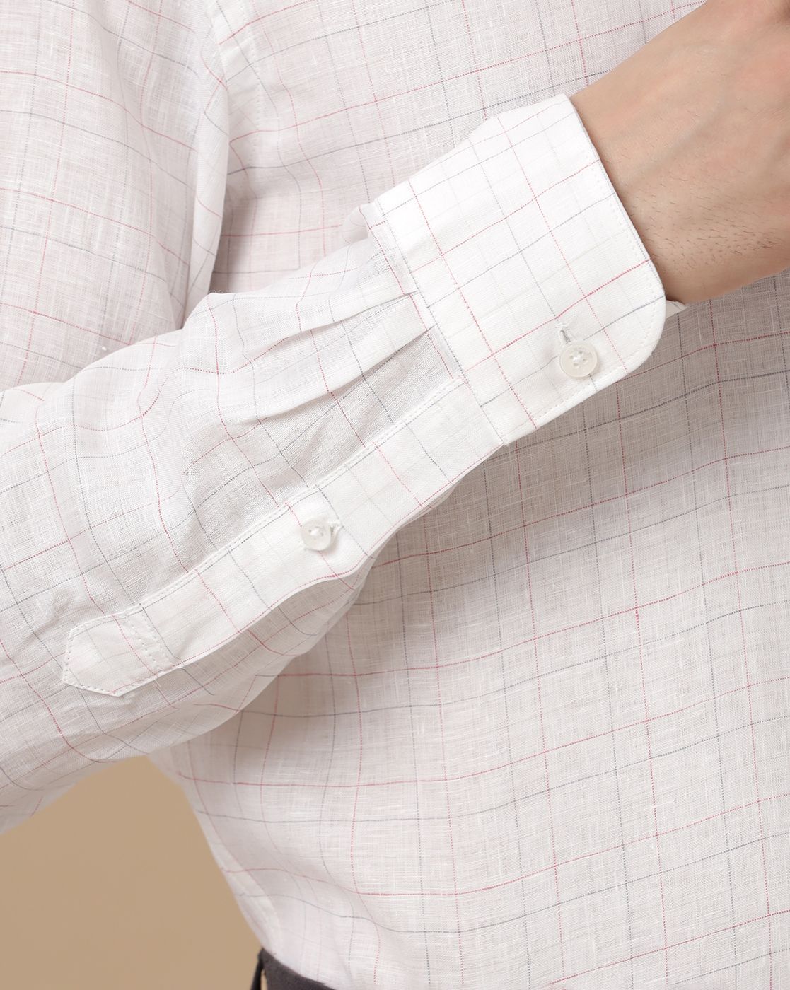 Men's Pure Linen White Checked Contemporary Fit Full Sleeve Casual Shirt