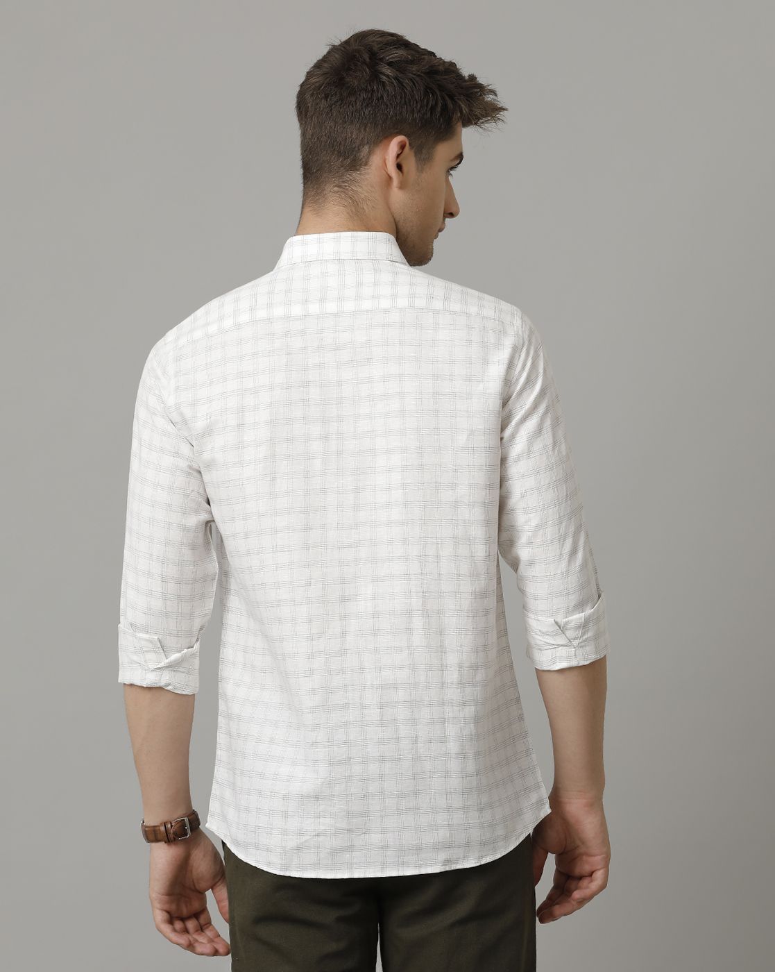 Men's Pure Linen Grey Checked Contemporary Fit Full Sleeve Sleeve Casual Shirt