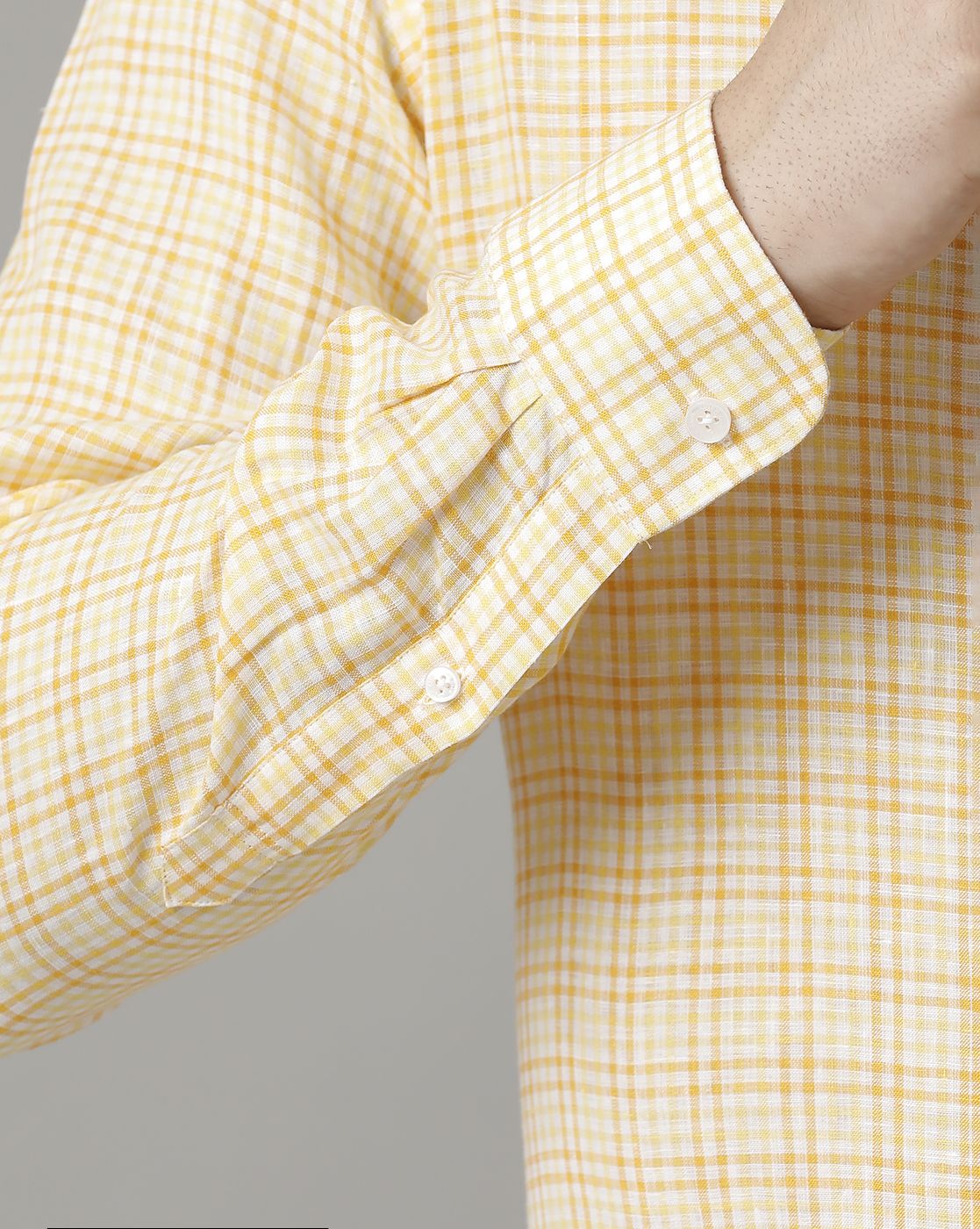 Men's Pure Linen Yellow Checked Contemporary Fit Full Sleeve Sleeve Casual Shirt