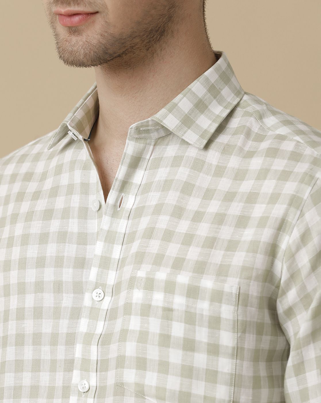Men's Pure Linen Green Checked Contemporary Fit Full Sleeve Sleeve Casual Shirt