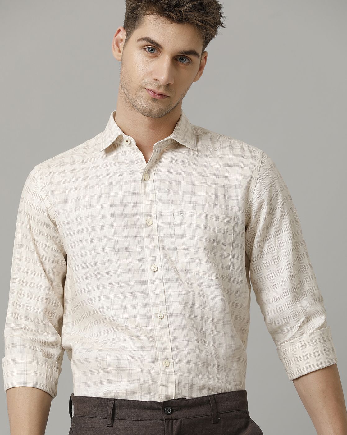 Men's Pure Linen Beige Checked Contemporary Fit Full Sleeve Sleeve Casual Shirt