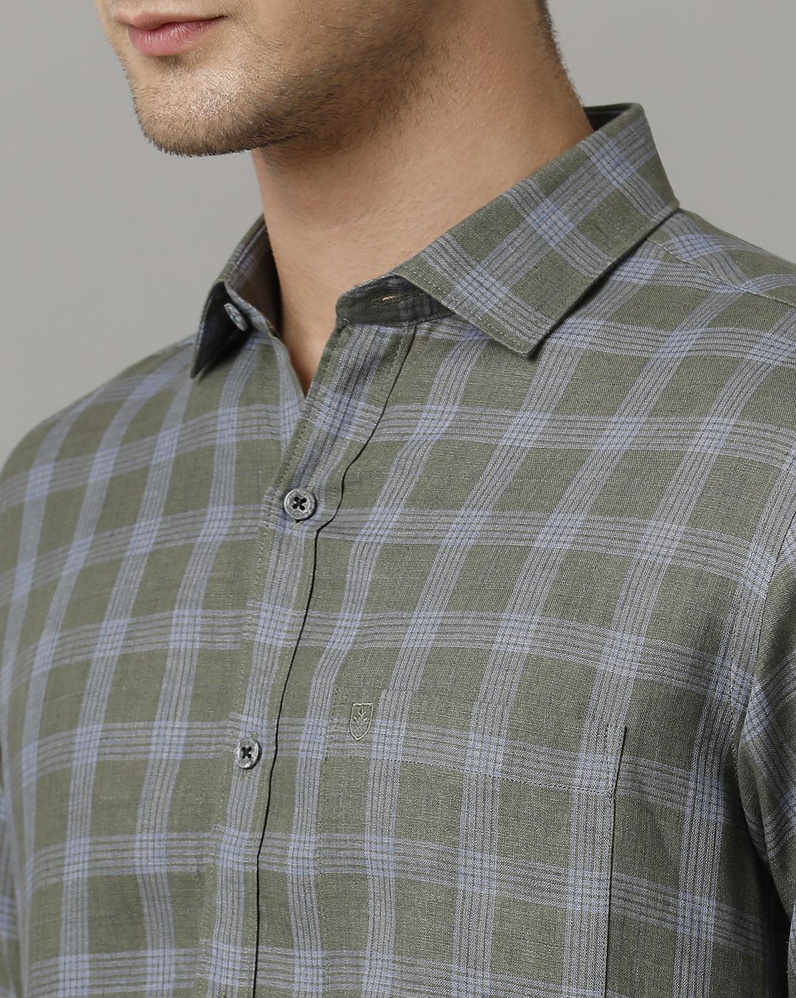 Men's Pure Linen Green Checked Contemporary Fit Full Sleeve Sleeve Casual Shirt