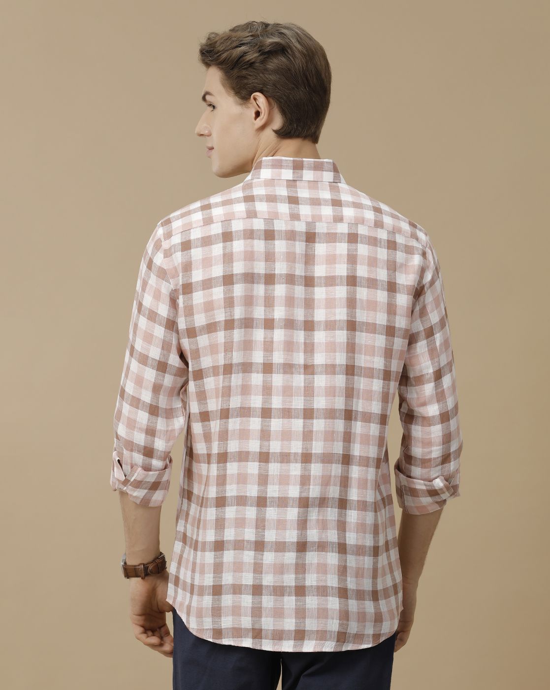 Men's Pure Linen Pink Checked Contemporary Fit Full Sleeve Casual Shirt