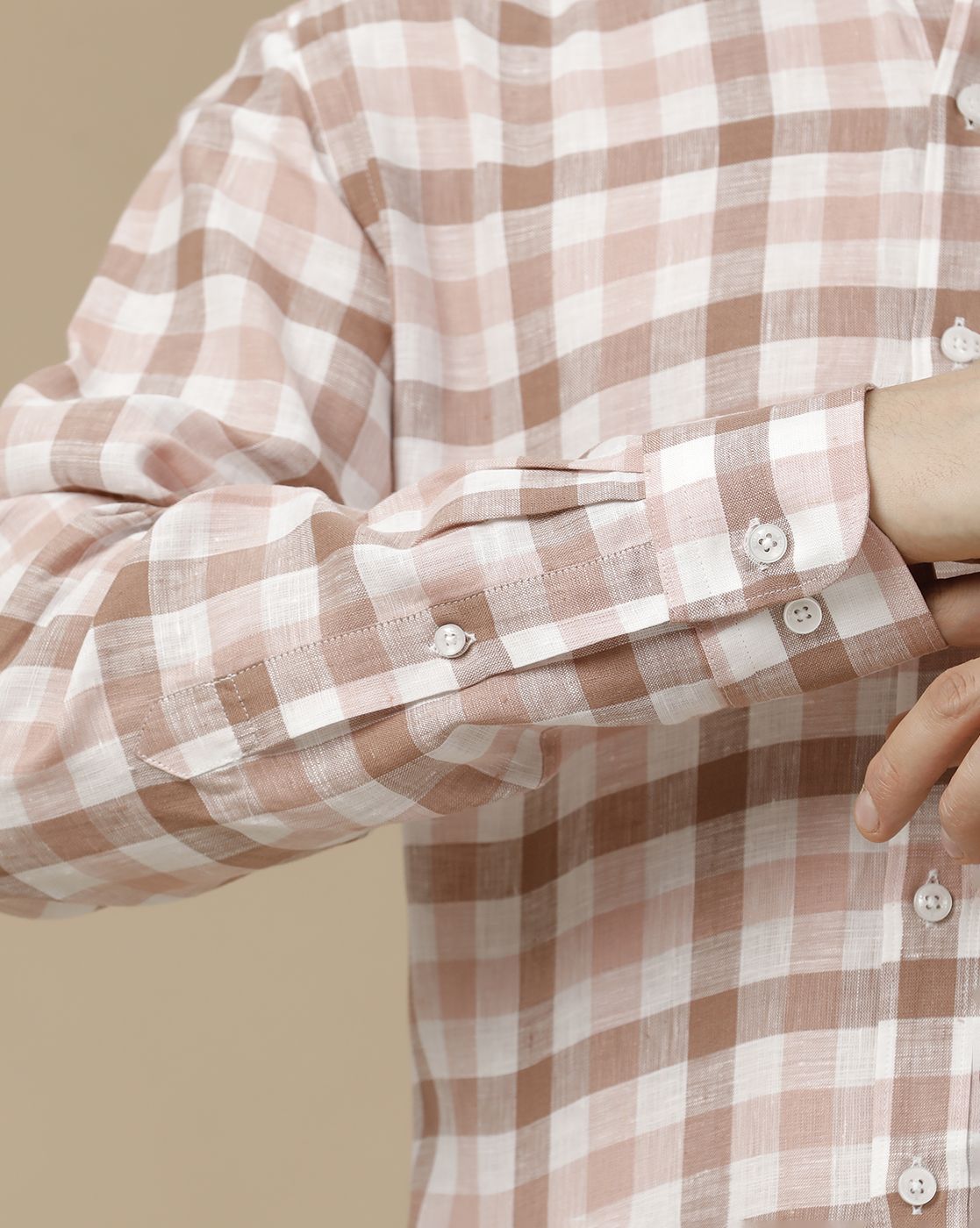 Men's Pure Linen Pink Checked Contemporary Fit Full Sleeve Casual Shirt