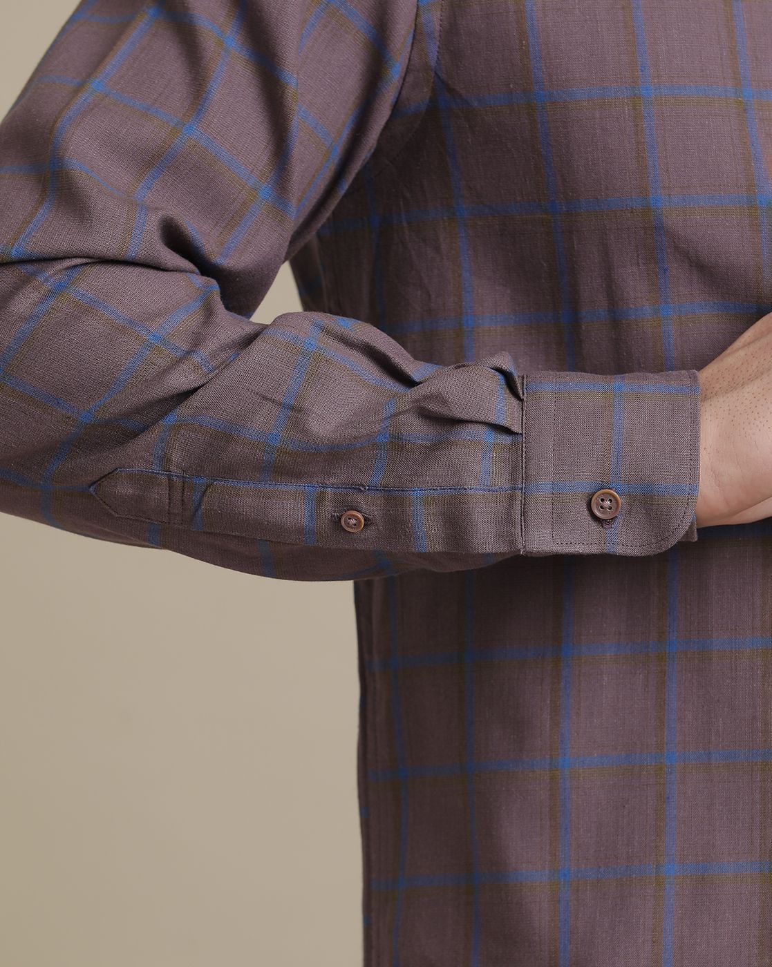 Men's Linen Rich Purple Checked Contemporary Fit Full Sleeve Sleeve Casual Shirt
