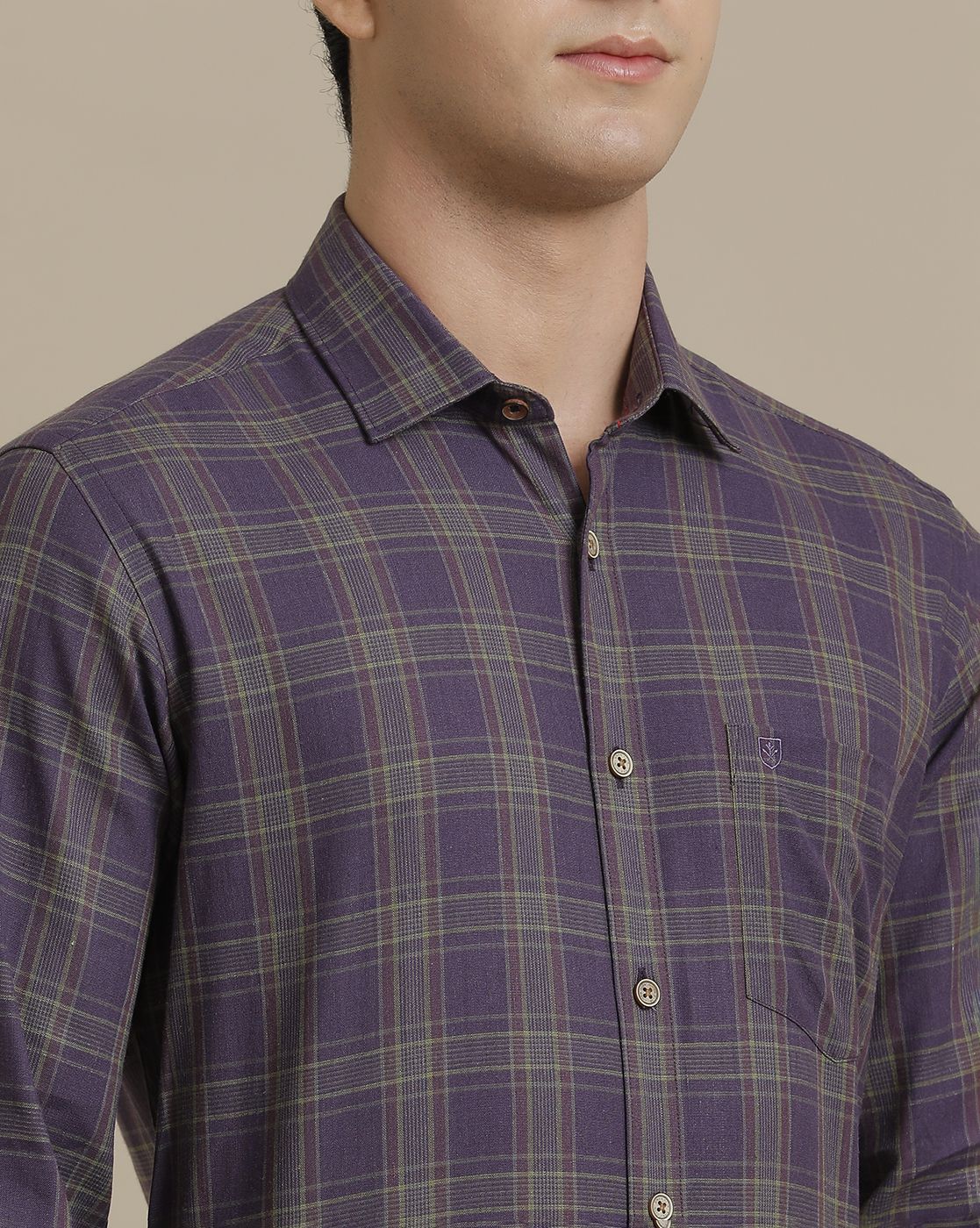Men's Linen Rich Purple Checked Contemporary Fit Full Sleeve Sleeve Casual Shirt