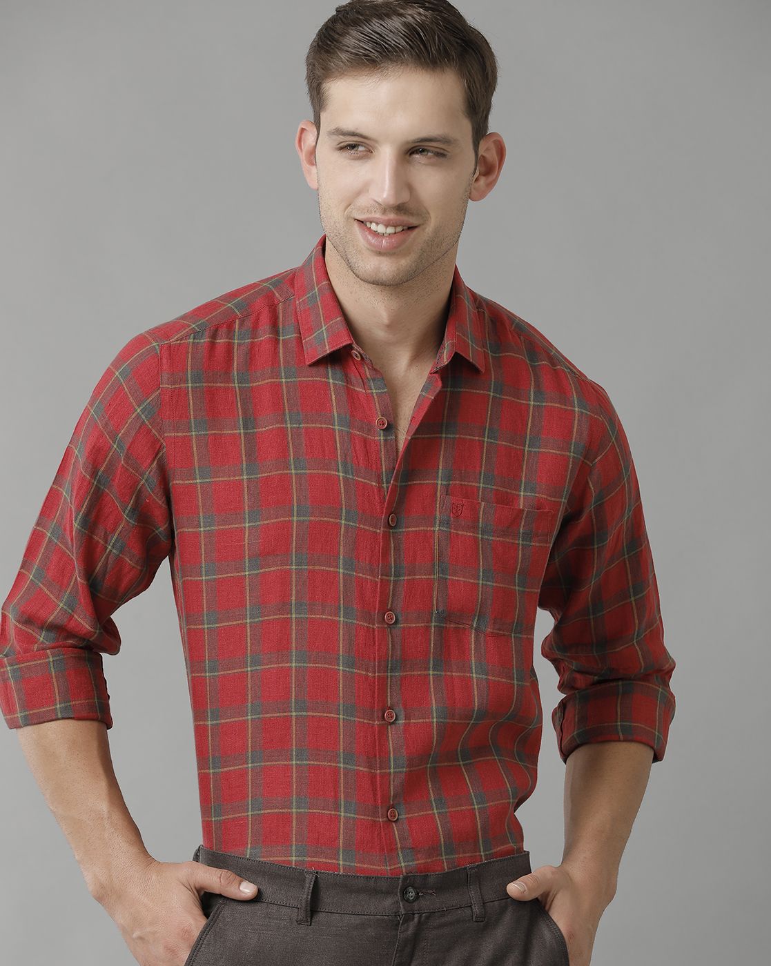 Men's Pure Linen Red Checked Contemporary Fit Full Sleeve Sleeve Casual Shirt
