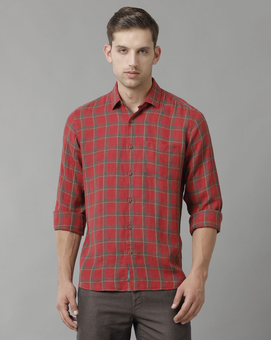 Men's Pure Linen Red Checked Contemporary Fit Full Sleeve Sleeve Casual Shirt