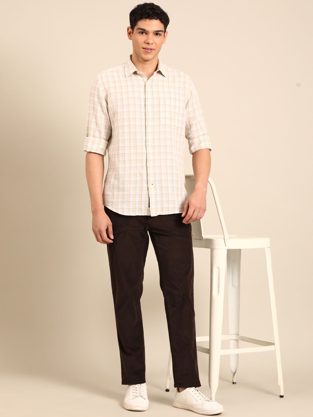 Linen Club Men's Linen Rich White Checkered Contemporary Fit Full Sleeve Casual Shirt