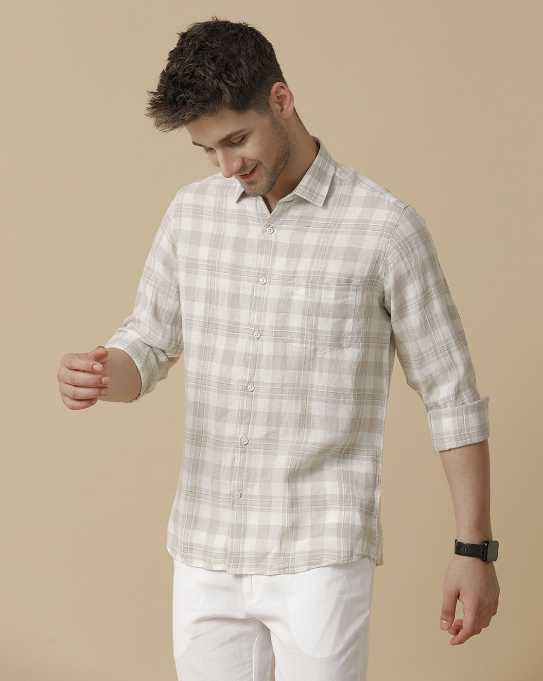 Men's Pure Linen Beige Checked Contemporary Fit Full Sleeve Sleeve Casual Shirt