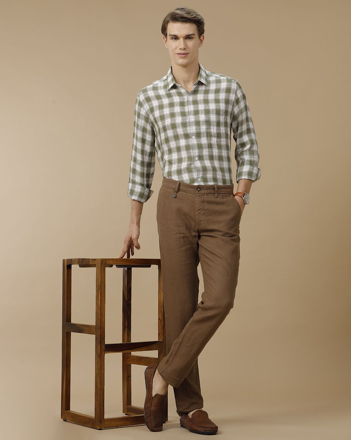 Men's Pure Linen Green Checked Contemporary Fit Full Sleeve Casual Shirt