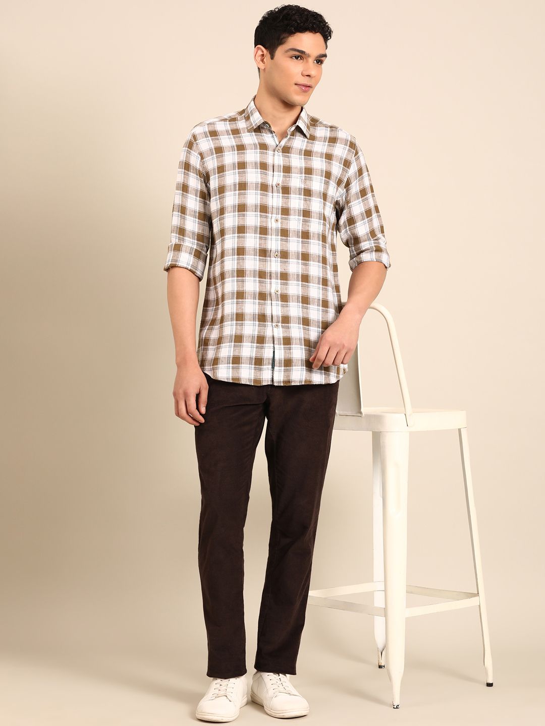 Linen Club Men's Pure Linen White Checkered Contemporary Fit Full Sleeve Casual Shirt