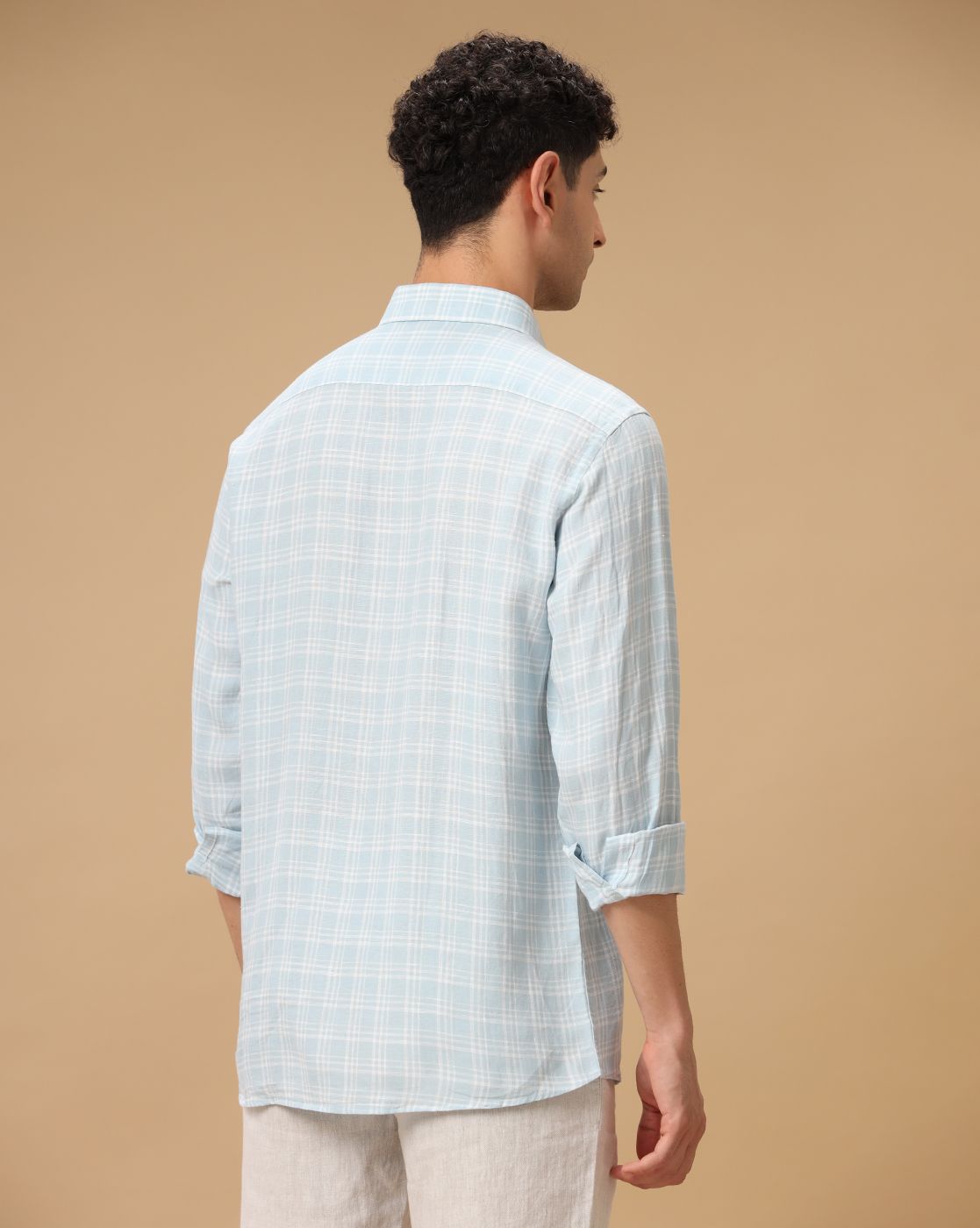 Men's Pure Linen Blue Checked Contemporary Fit Full Sleeve Casual Shirt