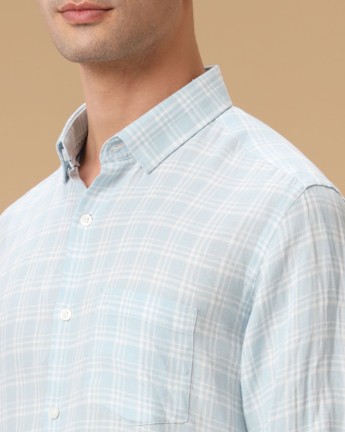 Men's Pure Linen Blue Checked Contemporary Fit Full Sleeve Casual Shirt