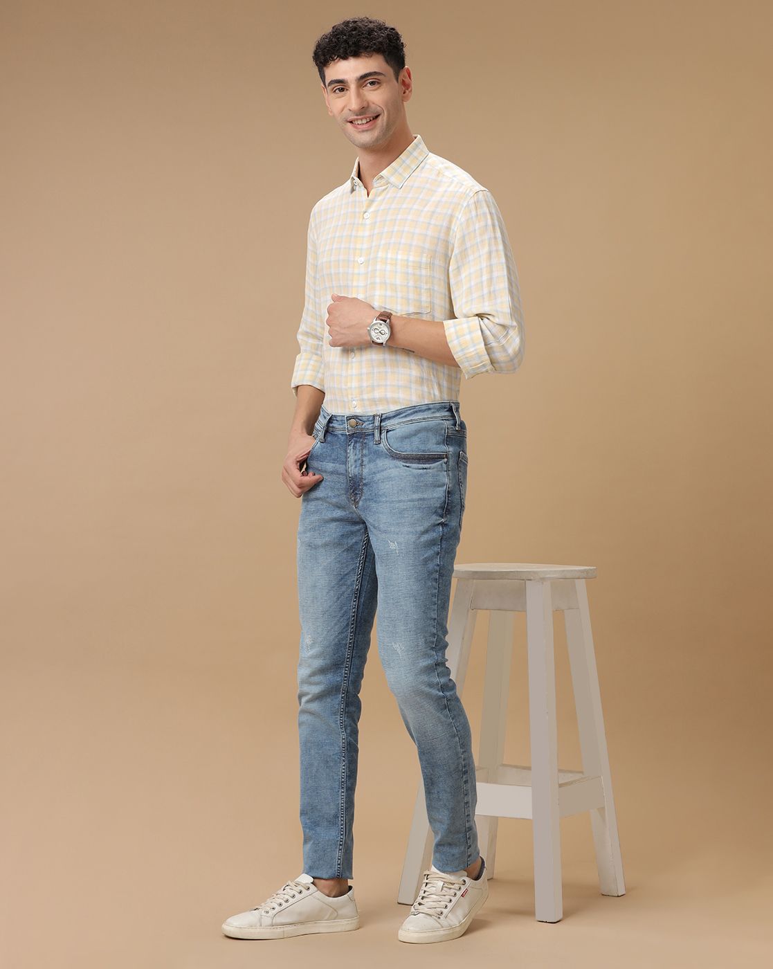 Men's Pure Linen Yellow Checked Contemporary Fit Full Sleeve Casual Shirt