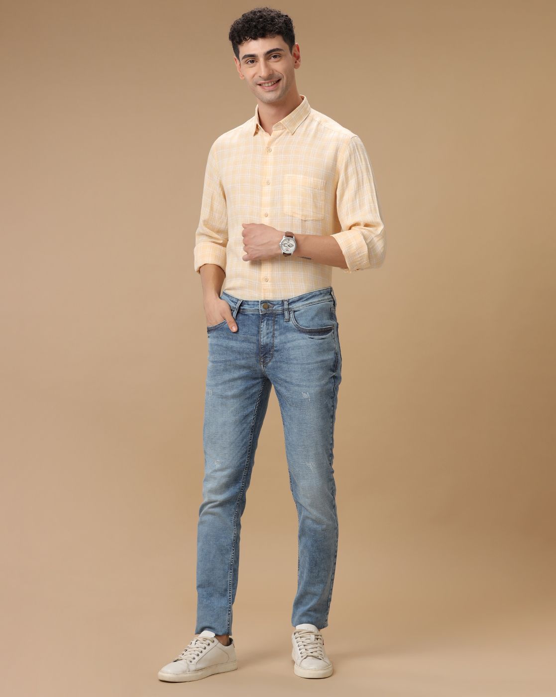 Men's Pure Linen Yellow Checked Contemporary Fit Full Sleeve Casual Shirt