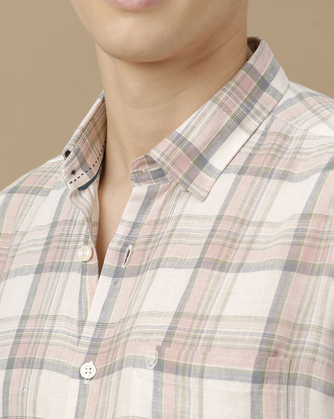 Men's Pure Linen Pink Checked Contemporary Fit Full Sleeve Casual Shirt