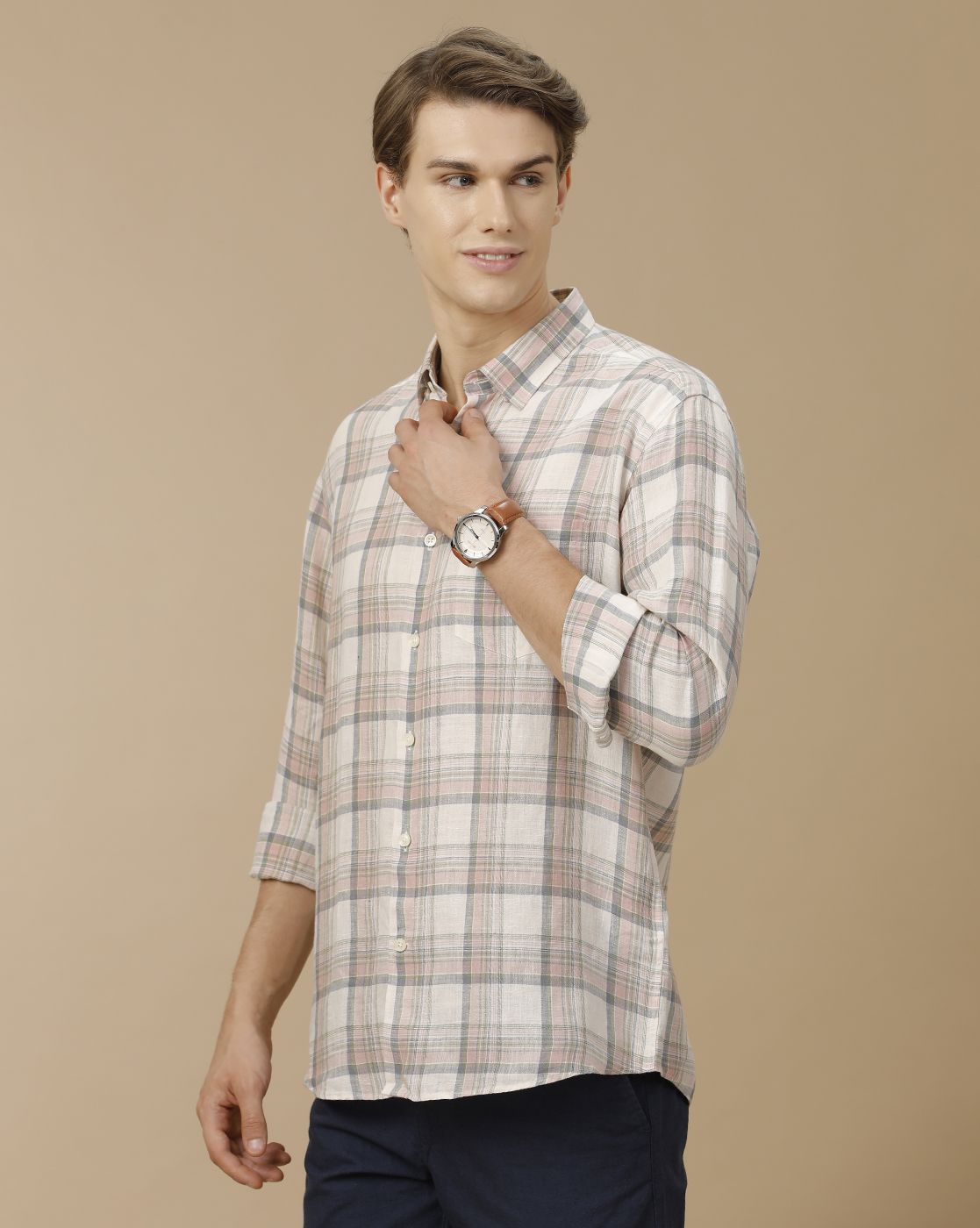 Men's Pure Linen Pink Checked Contemporary Fit Full Sleeve Casual Shirt