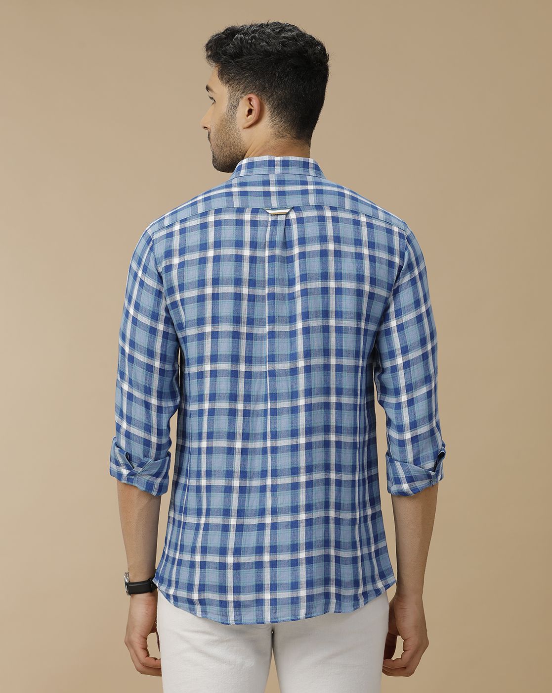Men's Pure Linen Blue Checked Contemporary Fit Full Sleeve Casual Shirt