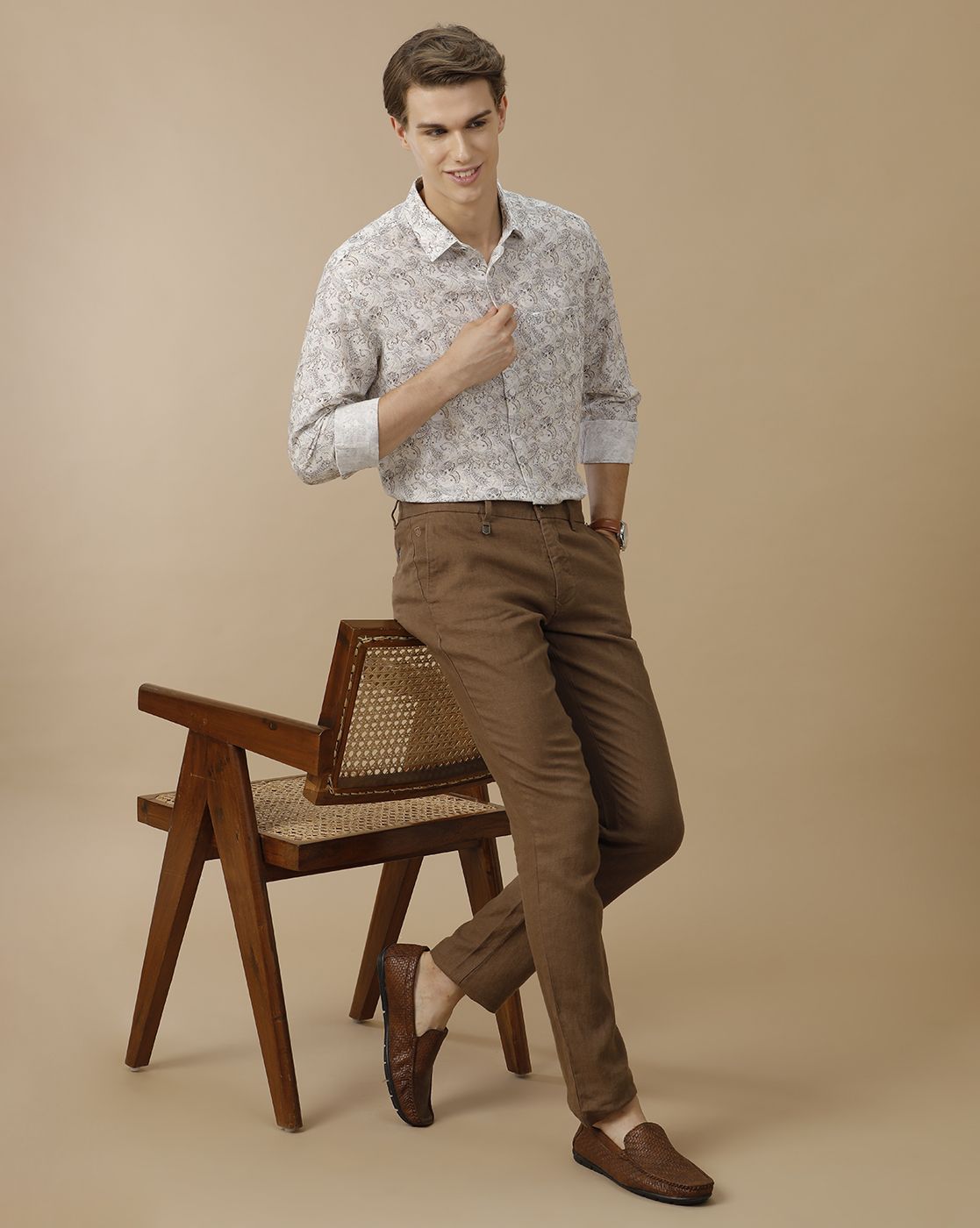 Men's Linen Rich White Printed Contemporary Fit Full Sleeve Casual Shirt