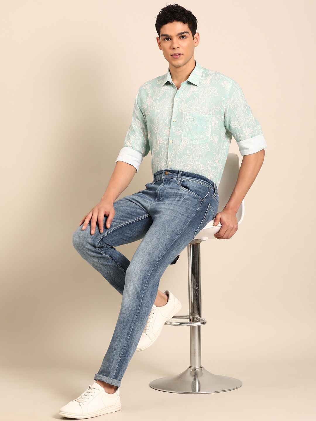 Linen Club Men's Linen Rich Light Green Printed Contemporary Fit Full Sleeve Casual Shirt