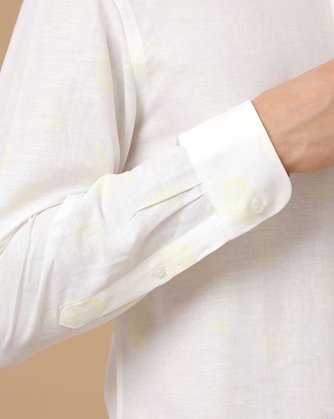 Men's Pure Linen Yellow Printed Contemporary Fit Full Sleeve Casual Shirt