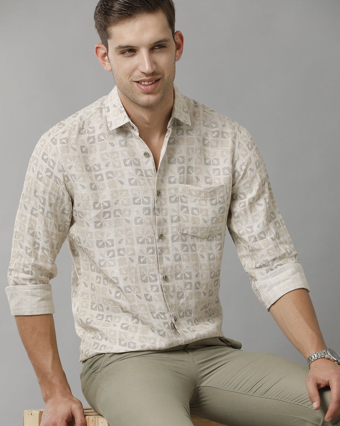 Men's Pure Linen Multicolor Printed Contemporary Fit Full Sleeve Sleeve Casual Shirt