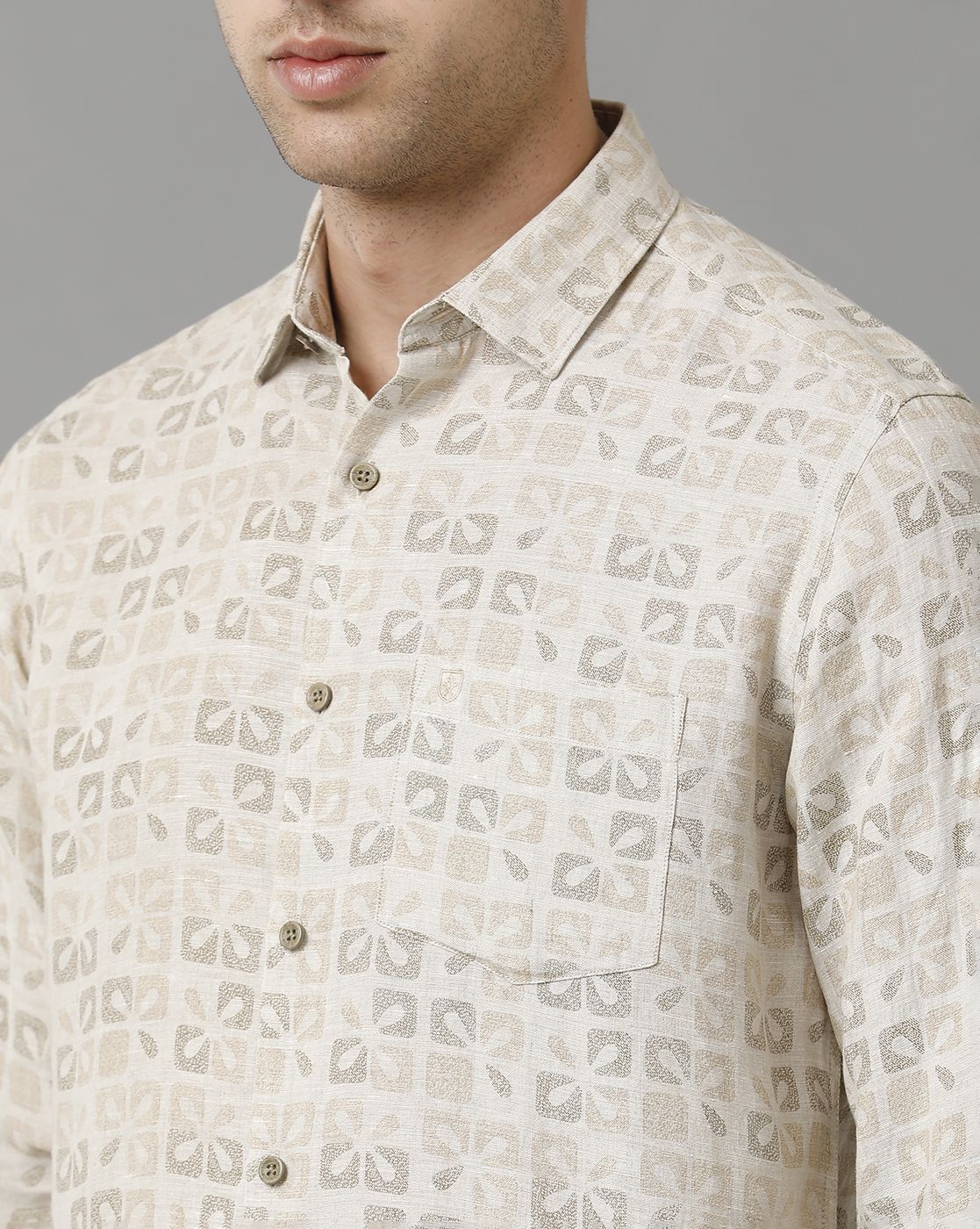 Men's Pure Linen Multicolor Printed Contemporary Fit Full Sleeve Sleeve Casual Shirt