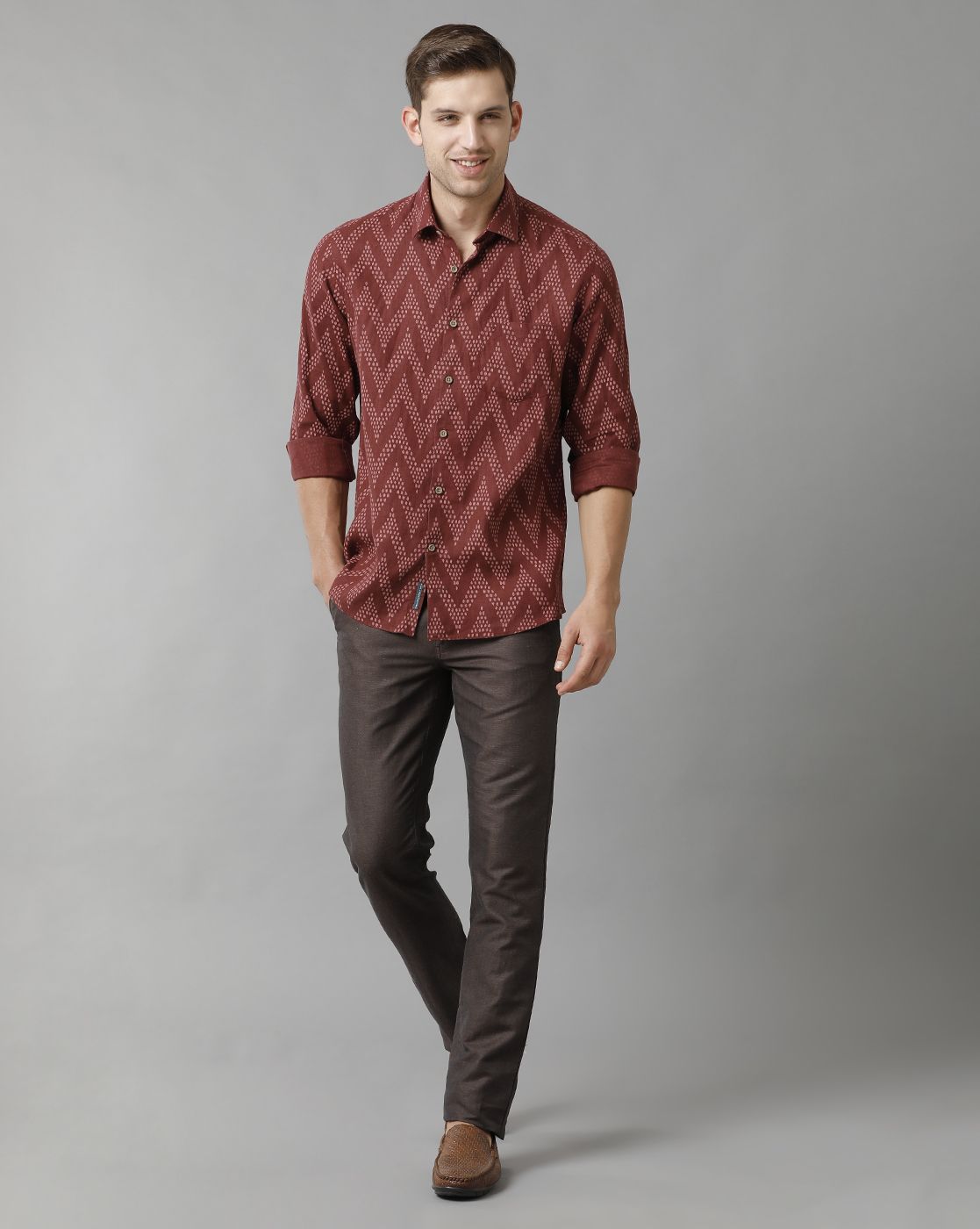 Men's Pure Linen Maroon Printed Contemporary Fit Full Sleeve Sleeve Casual Shirt