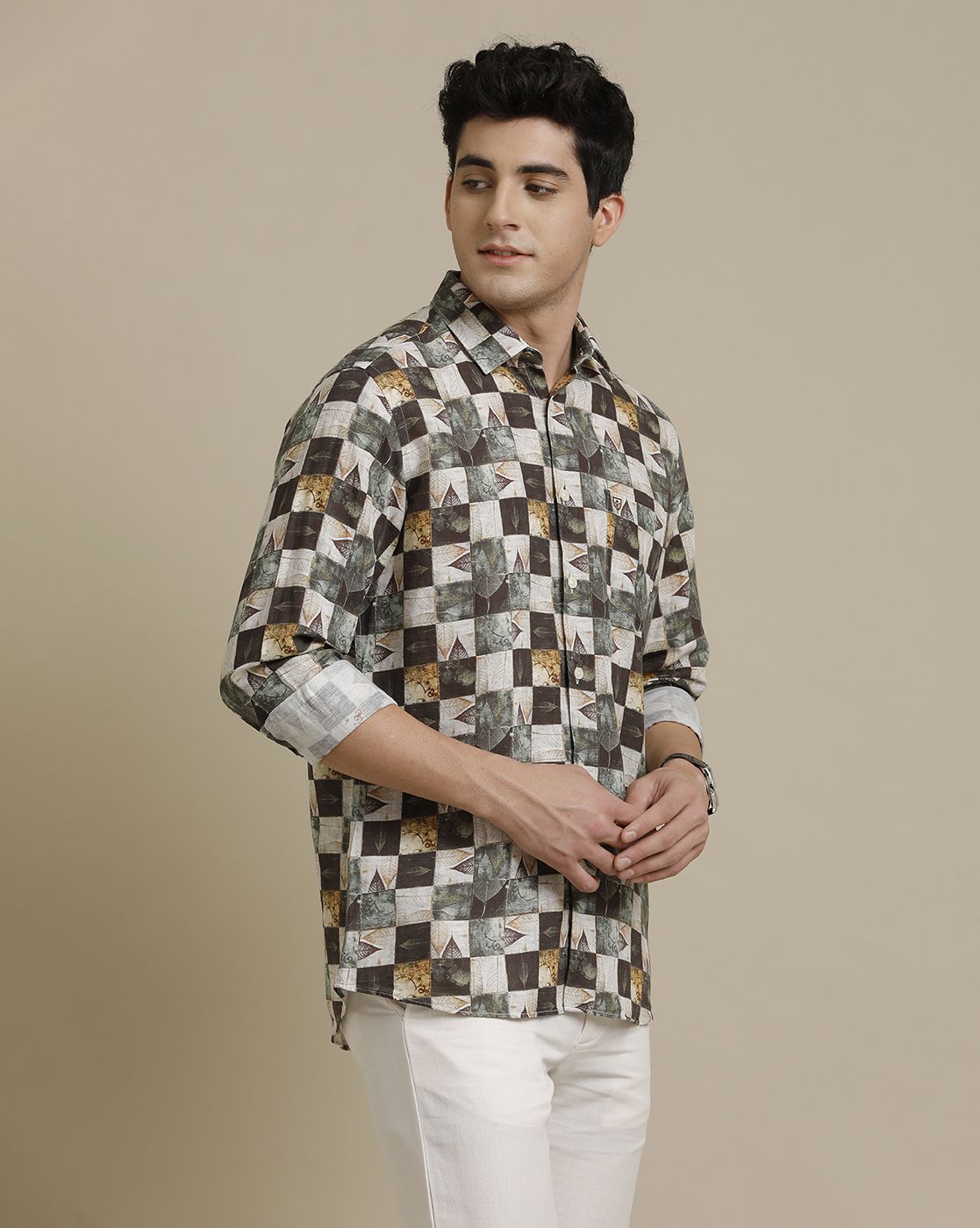 Men's Linen Rich Multicolor Printed Contemporary Fit Full Sleeve Sleeve Casual Shirt