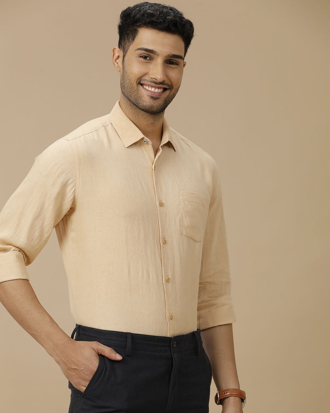 Men's Pure Linen Brown Solid Contemporary Fit Full Sleeve Casual Shirt